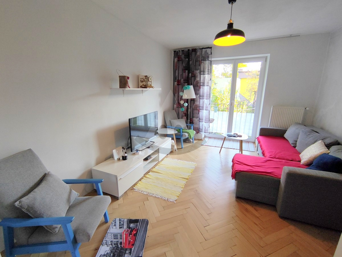 Brick 2-room apartment with a French window, / 48 m2 /, Žilina - wider center