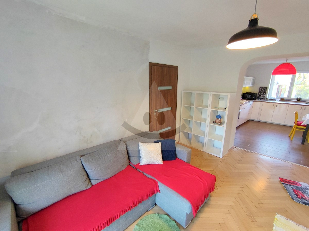 Brick 2-room apartment with a French window, / 48 m2 /, Žilina - wider center