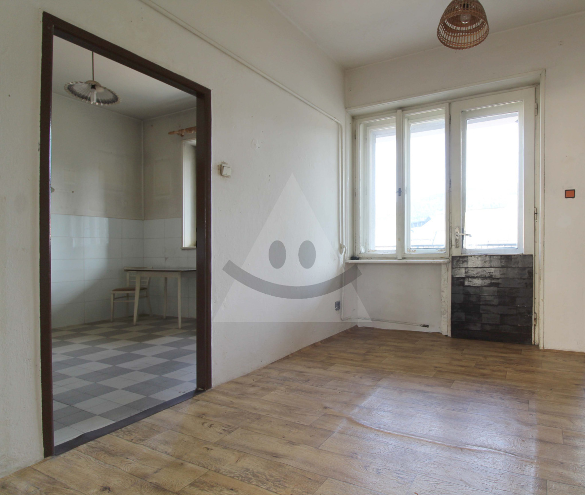 Staromestský 2 - izbový byt s balkónom, /82m2/. Žilina - CENTRUM