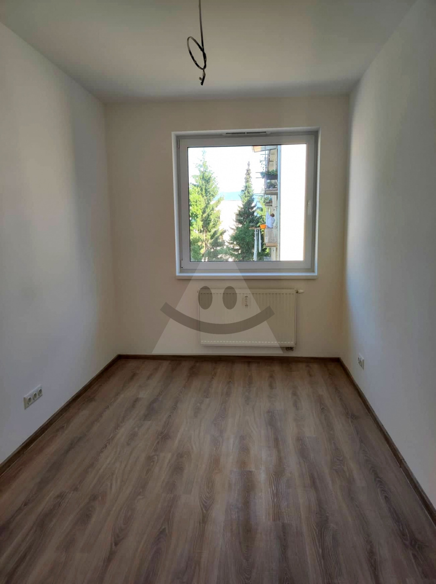 3-izbový byt s balkón / 62 m2 / Žilina