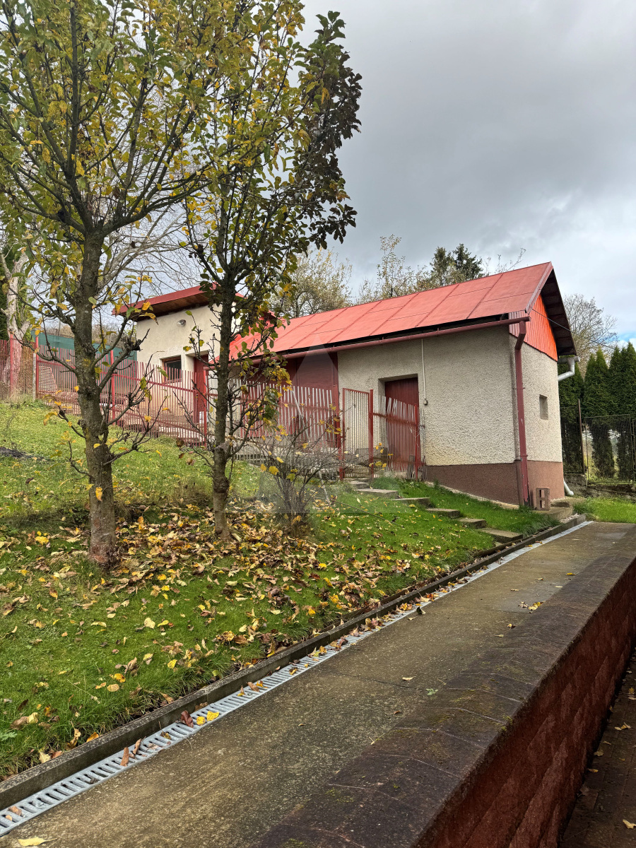 Brick family house with garden /828 m2/, Čadca - Turzovka