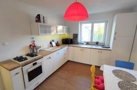 Tehlový 2-izbový byt s francúzskym oknom, /48 m2/, Žilina - širšie centrum