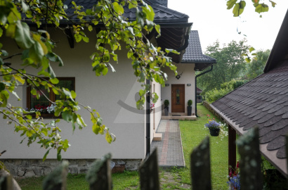 Family homestead for accommodation /1244 m2/, Oščadnica - Vreščovka