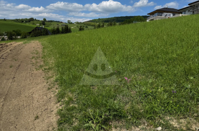 Land for a family house in a desirable location /1023 m2/, Žilina - Bitarová