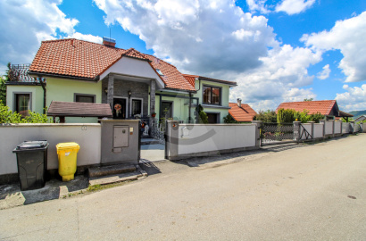 Rodinný dom so záhradou,/ 1542/, Žilina - Gbeľany