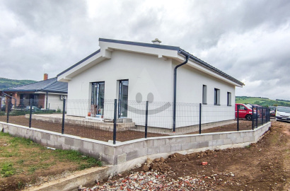 Family house, /426m2/, Kotešová - Bytča