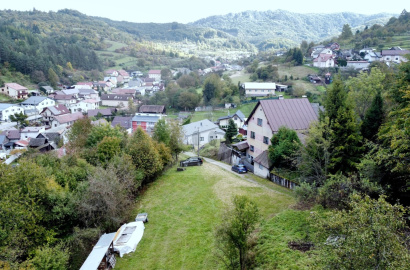 Stavebný pozemok pre rodinný dom / 782 m2/, Hlboké nad Váhom