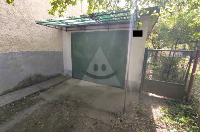 Murovaná garáž / 21 m2 / - Žilina ( Širšie centrum )