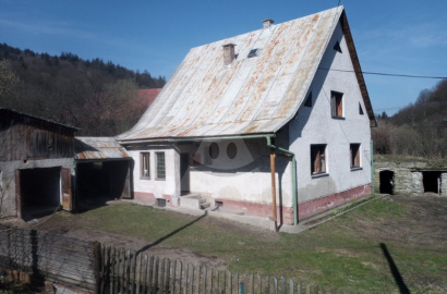 Brick family house with garden /891 m2/, Veľké Rovné