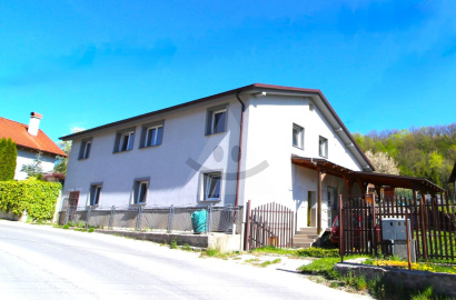 Sunny family house with garden /491 m2/ Ochodnica