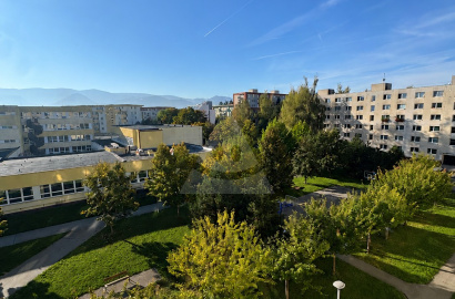 4-izbový byt s balkónom /90 m2/, Žilina - Vlčince III