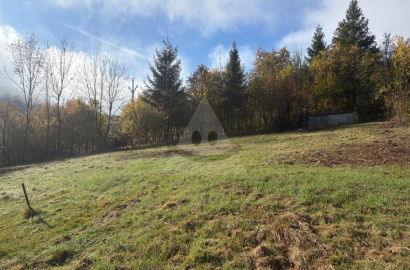 Pozemok pre rodinný dom, chatu /1143 m2/, Lysica