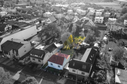 Rodinný dom so záhradou v pôvodnom stave / 606 m2 / - Bytča